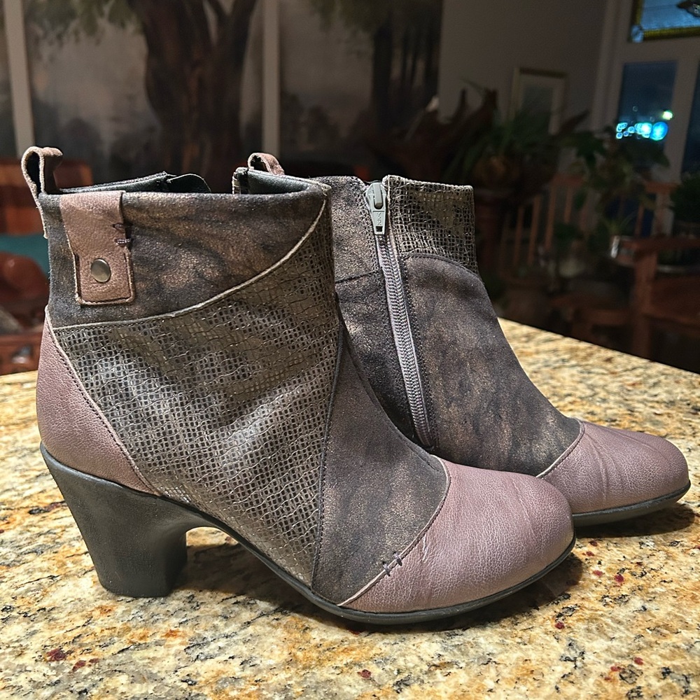 Cloud Footwear ladies booties